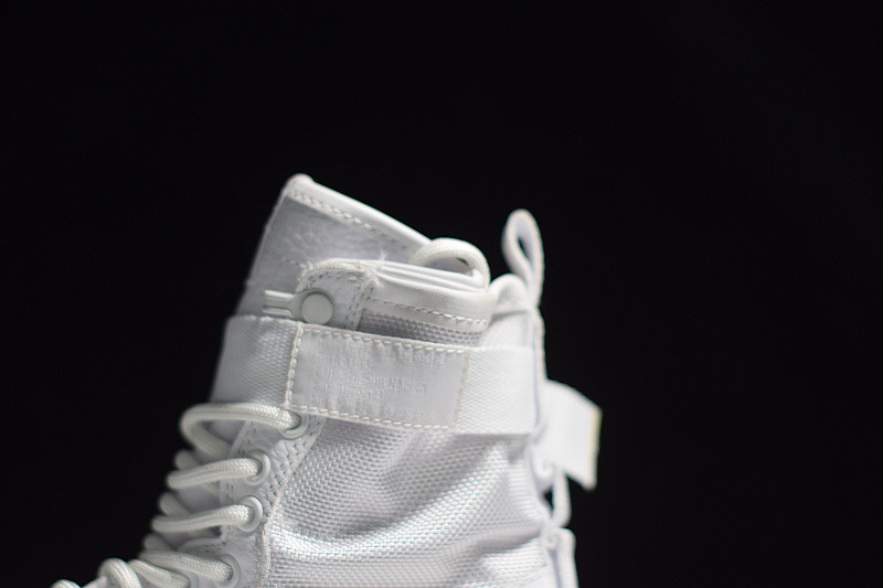 NIKE AIR FORCE 1 QS "SPECIAL FIELD" 903270-100