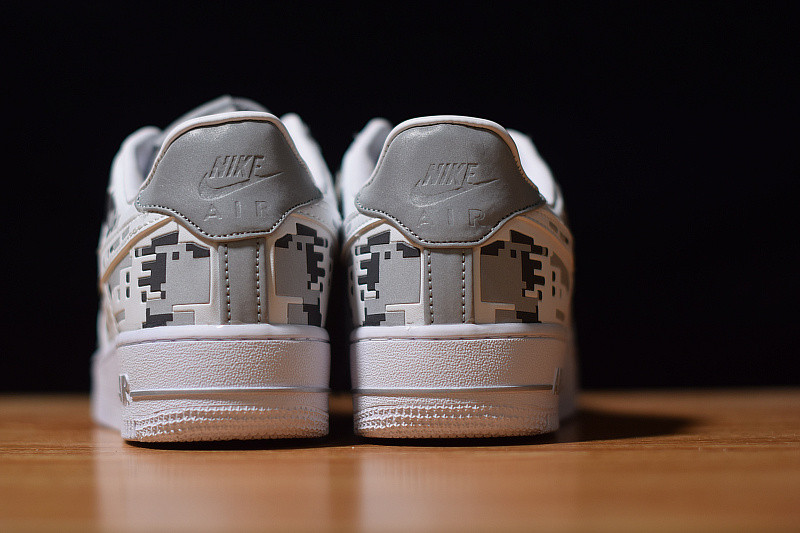 NIKE AIR FORCE 1 LOW PREMIUM 08 Qs