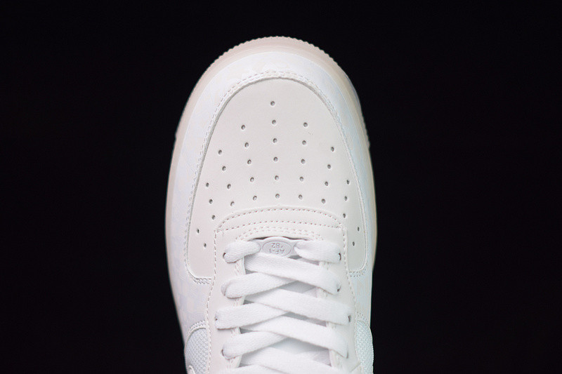 NIKE AIR FORCE 1 HIGH