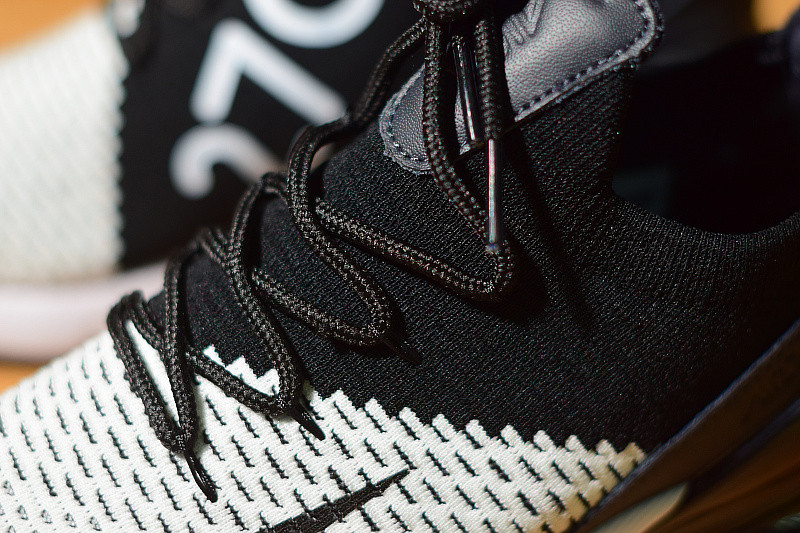 NIKE AIR MAX 270 FLYKNIT