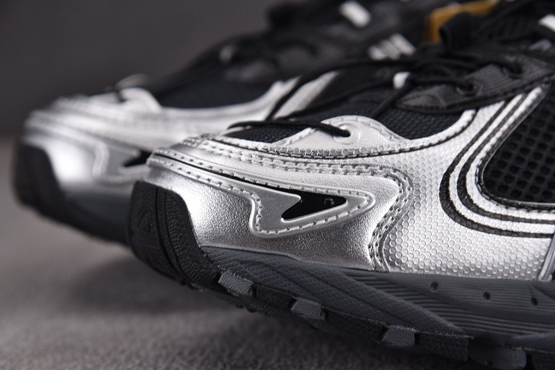 ASICS Gel-Kahana TR V4