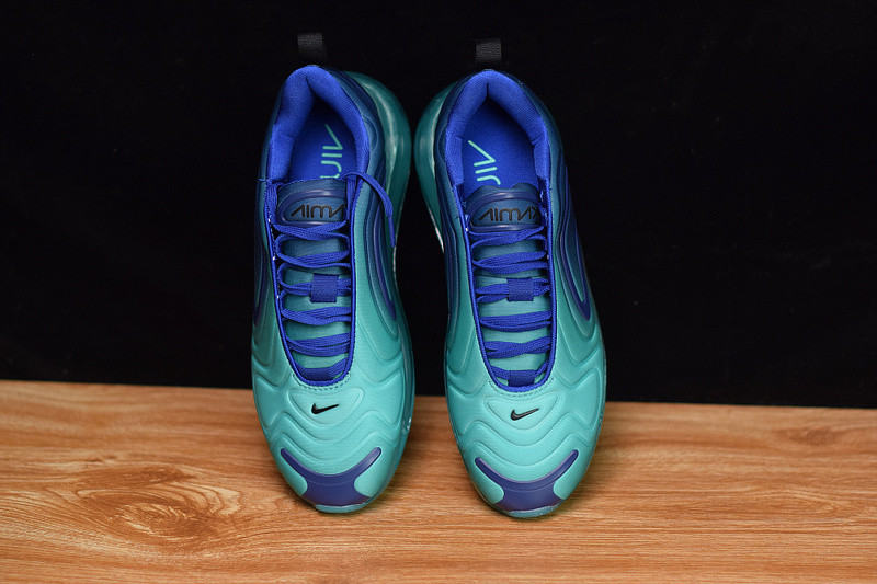 NIKE AIR MAX 720