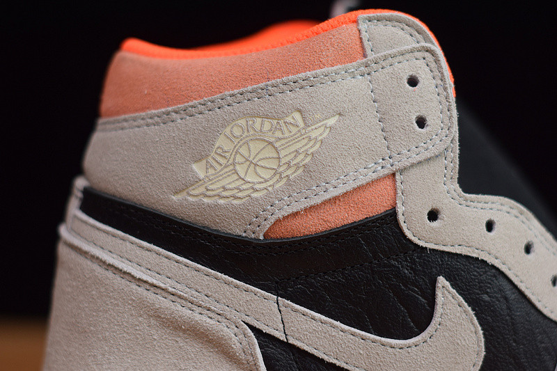 AIR JORDAN 1 RETRO HIGH OG “NEUTRAL GREY” 555088-018