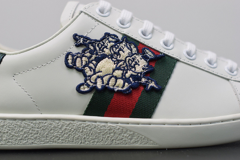 G*u*i ace embroidered low-top sneaker