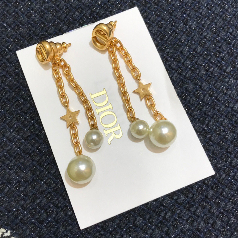 D10r earring