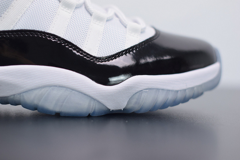 AIR JORDAN 11 RETRO LOW 