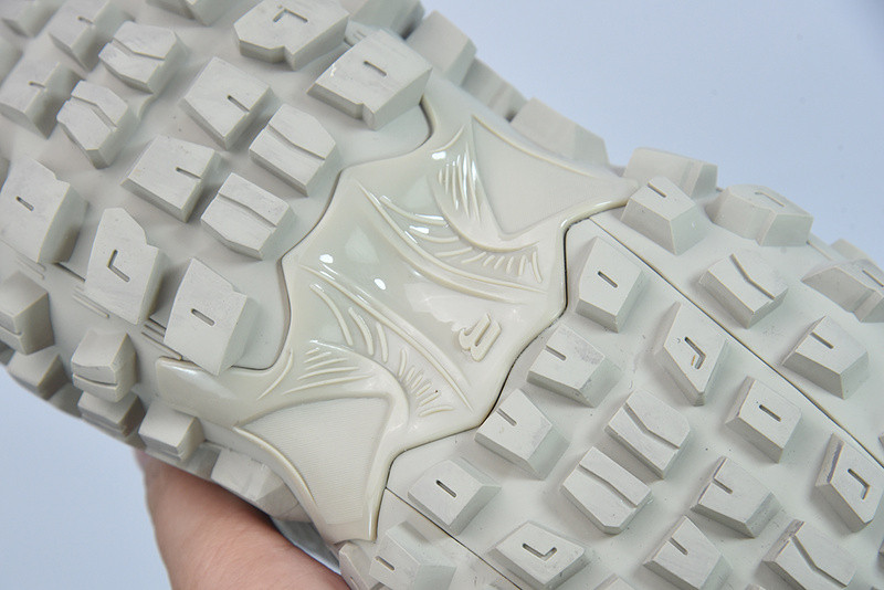 BC DEFENDER RUBBER PLATFORM SNEAKERS