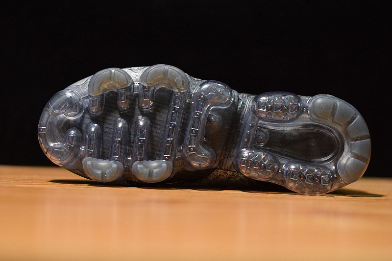 NIKE AIR VAPORMAX FLYKNIT 2