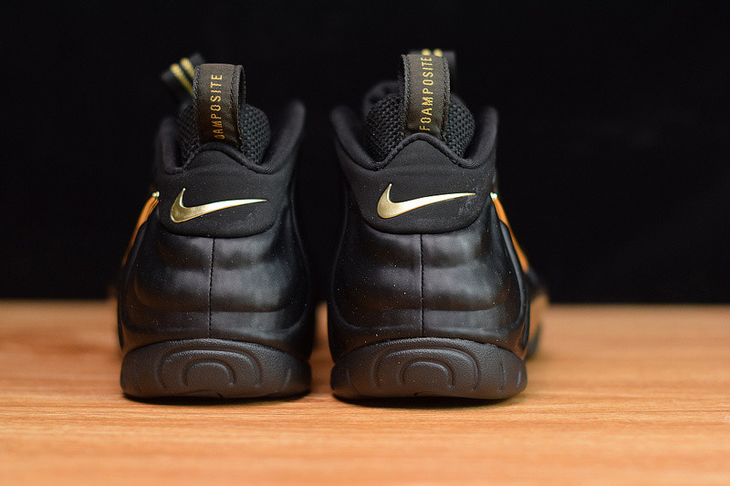 NIKE AIR FOAMPOSITE  PRO