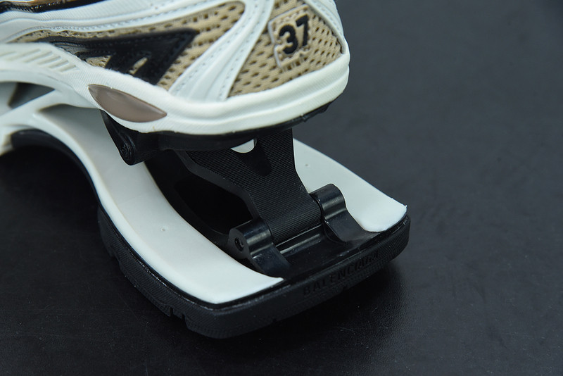 BC X-PANDER 6.0 TRAINER 653870 W1RC8 0521