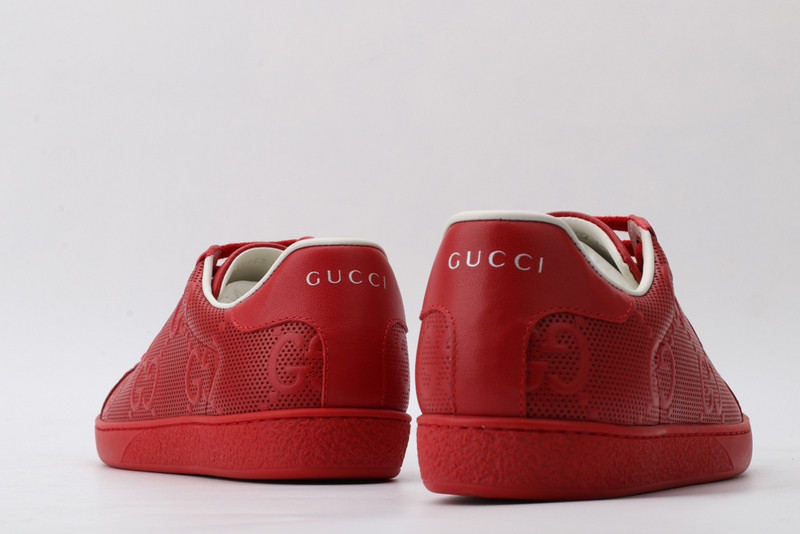 G*u*i sneaker