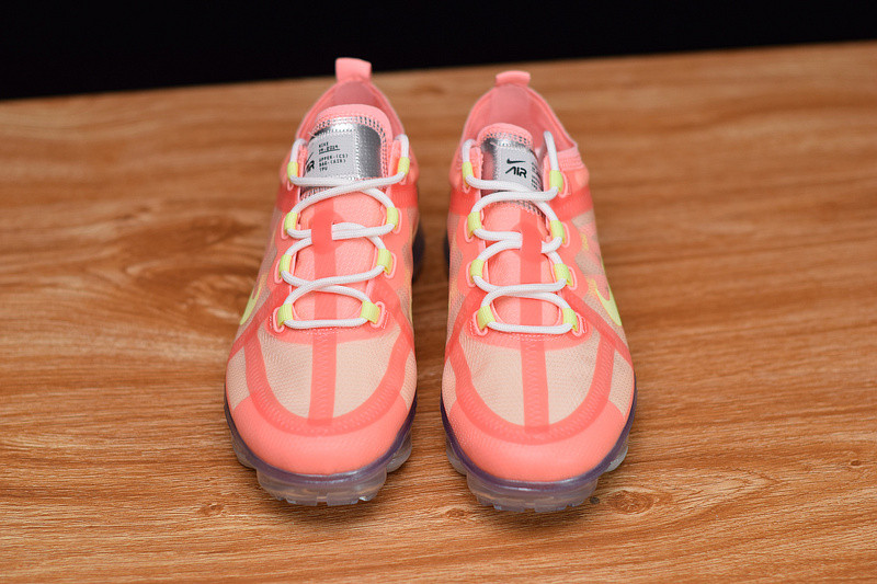 AIR VAPORMAX 2019 ARRIVES IN “PINK TINT” AR6632-602