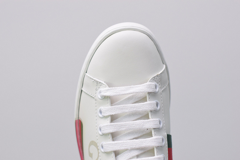 G*u*i ace embroidered low-top sneaker