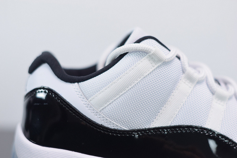AIR JORDAN 11 RETRO LOW 