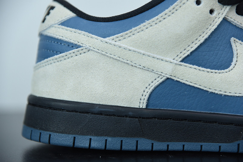 NIKE SB DUNK LOW LIGHT CREAM THUNDERSTORM BQ6817-200