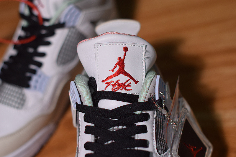 AIR JORDAN 4 RETRO “ENCORE” HAN YUBAI/LIGHT BEIGE/GREY 930115-001