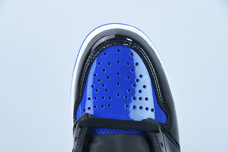 AIR JORDAN 1 HIGH OG 