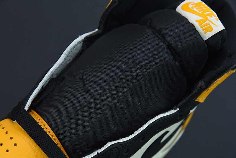 AIR JORDAN 1 HIGH OG “YELLOW TOE” 555088-711