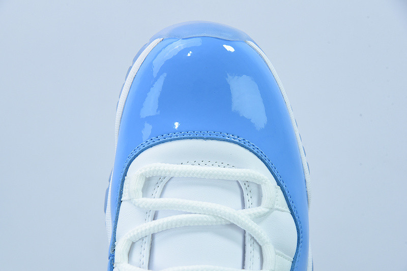 AIR JORDAN 11 RETRO LOW "CAROLINA 2017 RELEASE" 528895-106