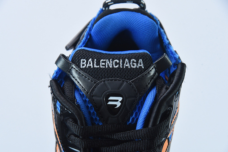 Ba*len*cia*ga runner sneaker
