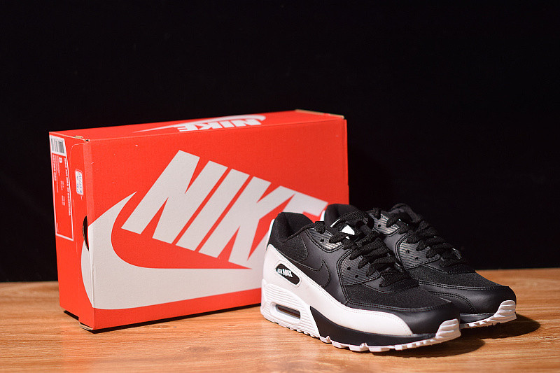 NIKE AIR MAX 90 OREO 537384-082