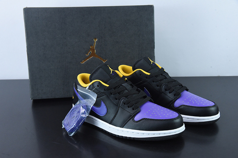 Air Jordan 1 Low “Dark Concord” 553558-075