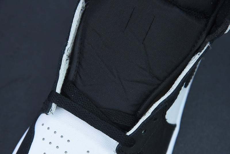 AIR JORDAN 1 HIGH OG “STAGE HAZE” 555088-108