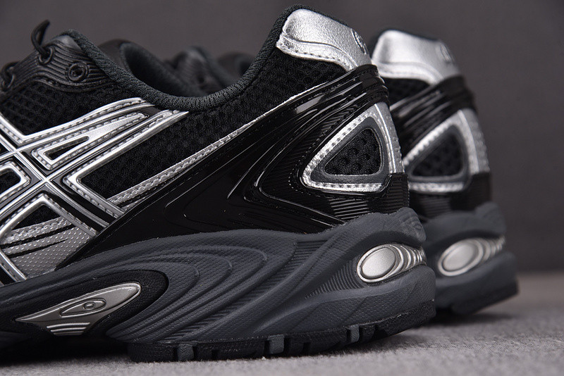 ASICS Gel-Kahana TR V4