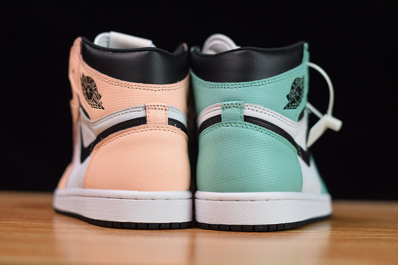 AIR JORDAN 1 RETRO HIGH OG 555441-889