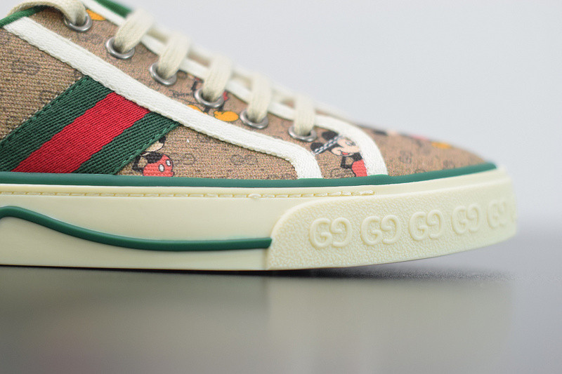 G*u*i ace embroidered low-top sneaker