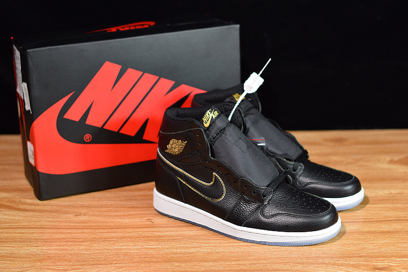 AIR JORDAN 1 RETRO HIGH CITY OF FLIGHT 555088-031