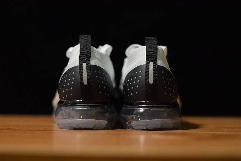NIKE AIR VAPORMAX 2 WHITE BLACK 942842-103