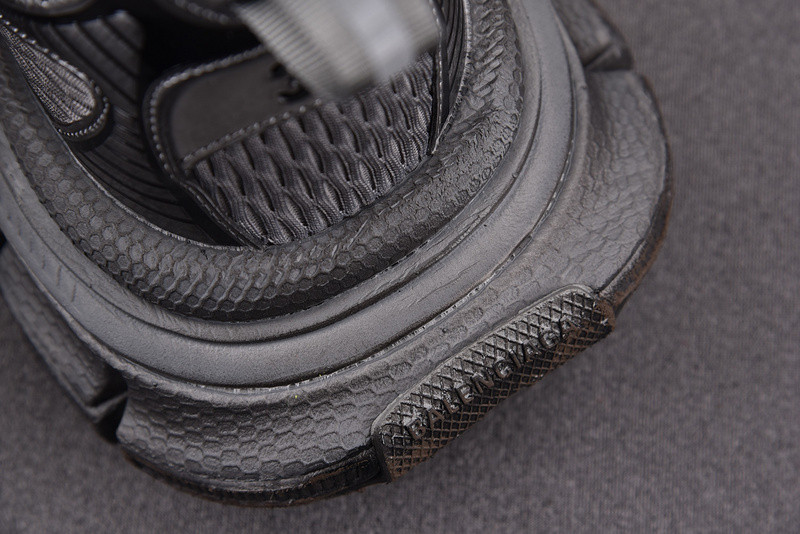 BC 3XL SNEAKER