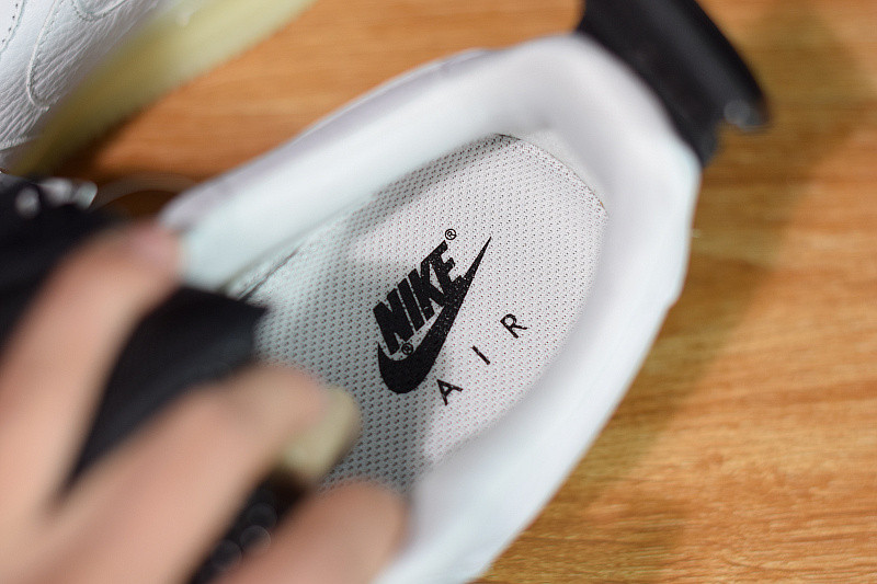 NIKE AIR FORCE 1 UTILITY QS AV6247-100