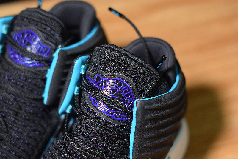 AIR JORDAN 32 “CEO” AA1253-016