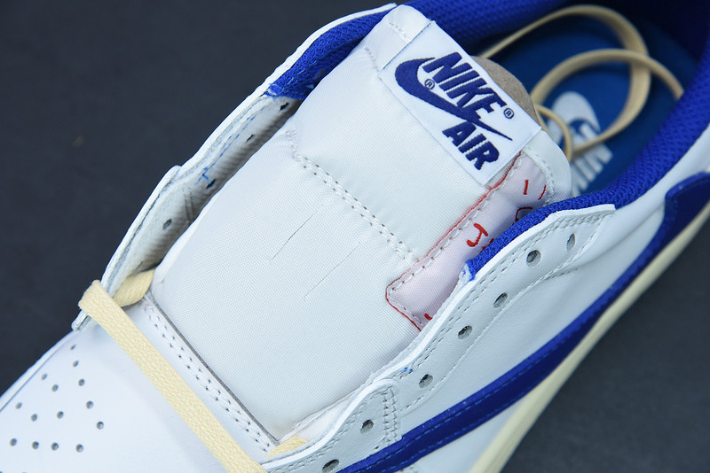 FRAGMENT DESIGN X TRAVIS SCOTT X AIR JORDAN 1 RETRO LOW WHITE ROYAL BLUE DM9868-218