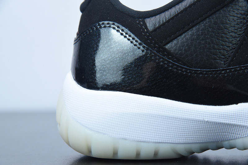 AIR JORDAN 11 RETRO LOW 