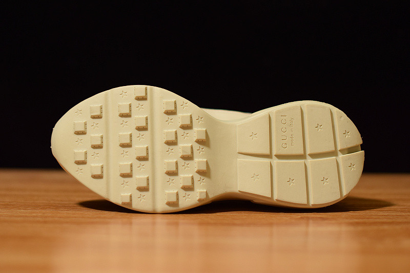 G*u*i rhyton sneaker