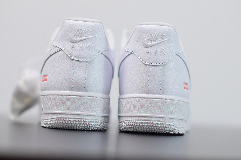 NIKE Supreme NIKE AIR FORCE 1 LOW WHITE CU9225-100