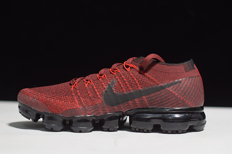 NIKE AIR VAPORMAX