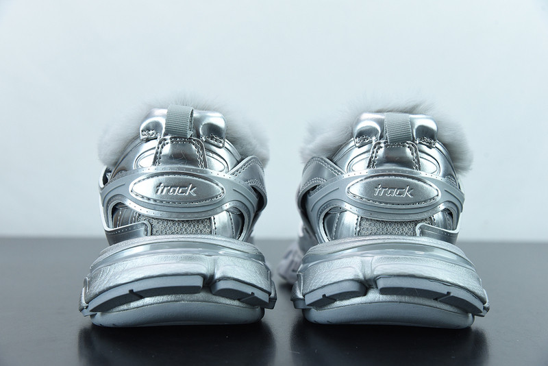 BC TRACK SNEAKER