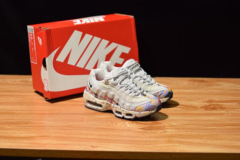 NIKE AIR MAX 95 SE 