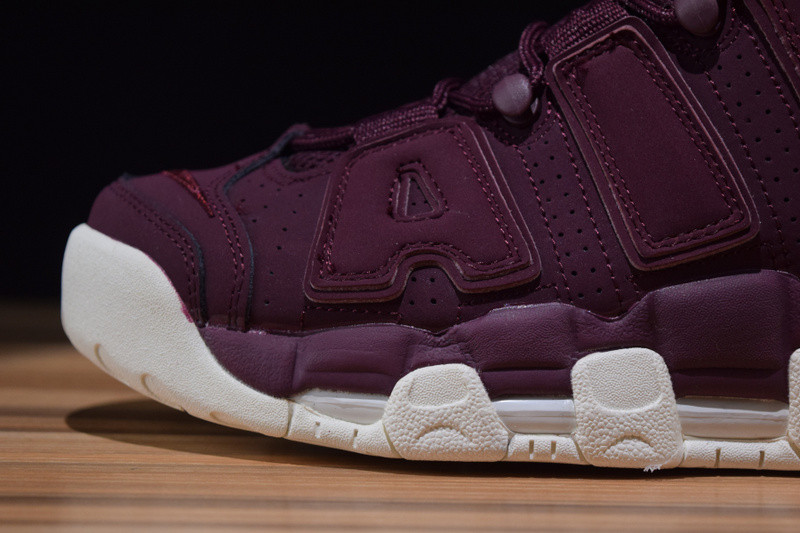 NIKE AIR MORE UPTEMPO