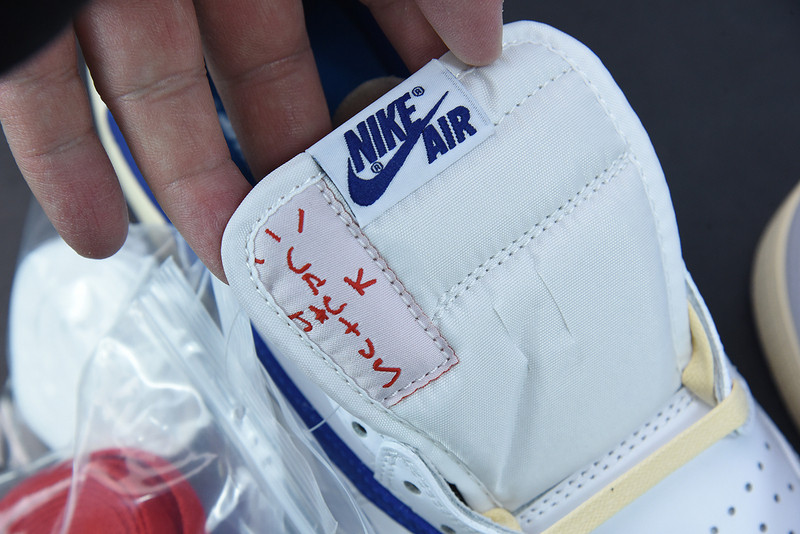 FRAGMENT DESIGN X TRAVIS SCOTT X AIR JORDAN 1 RETRO LOW WHITE ROYAL BLUE DM9868-218