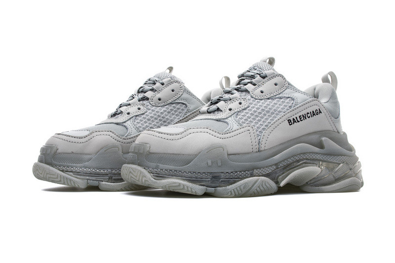 BC TRIPLE S TRAINER 541624 W09O1 1705