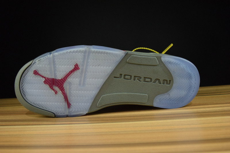 AIR JORDAN 5 RETRO 136027-051