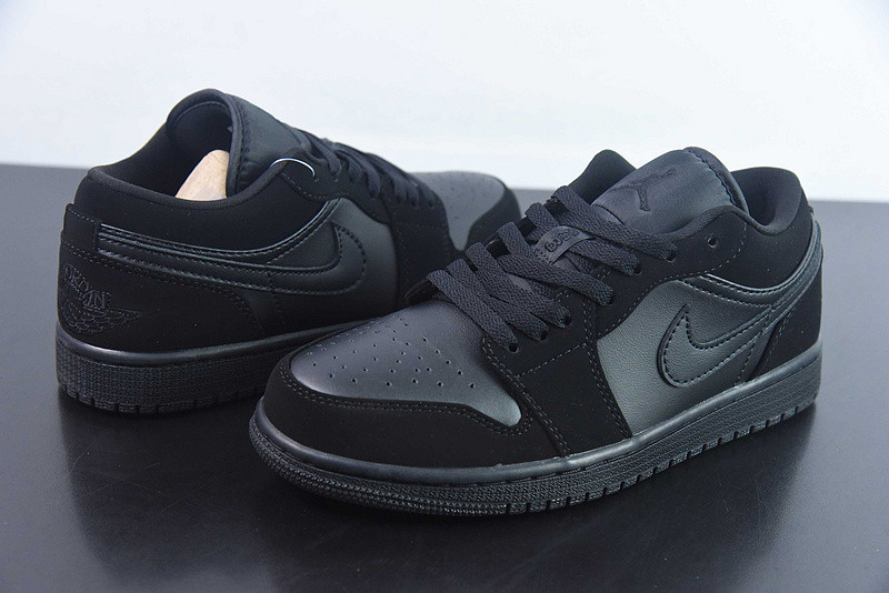 Air Jordan 1 Retro Low