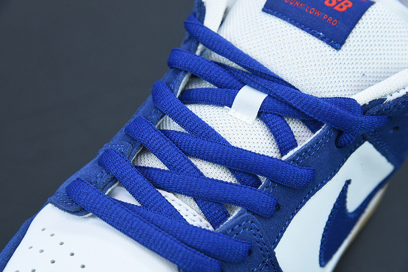 Nike SB Dunk Low “LA Dodgers” DO9395-400