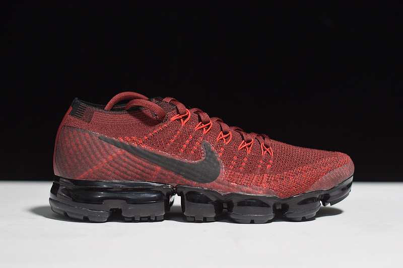 NIKE AIR VAPORMAX