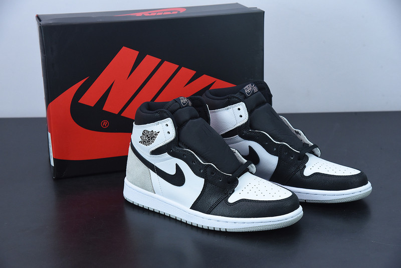 AIR JORDAN 1 HIGH OG “STAGE HAZE” 555088-108